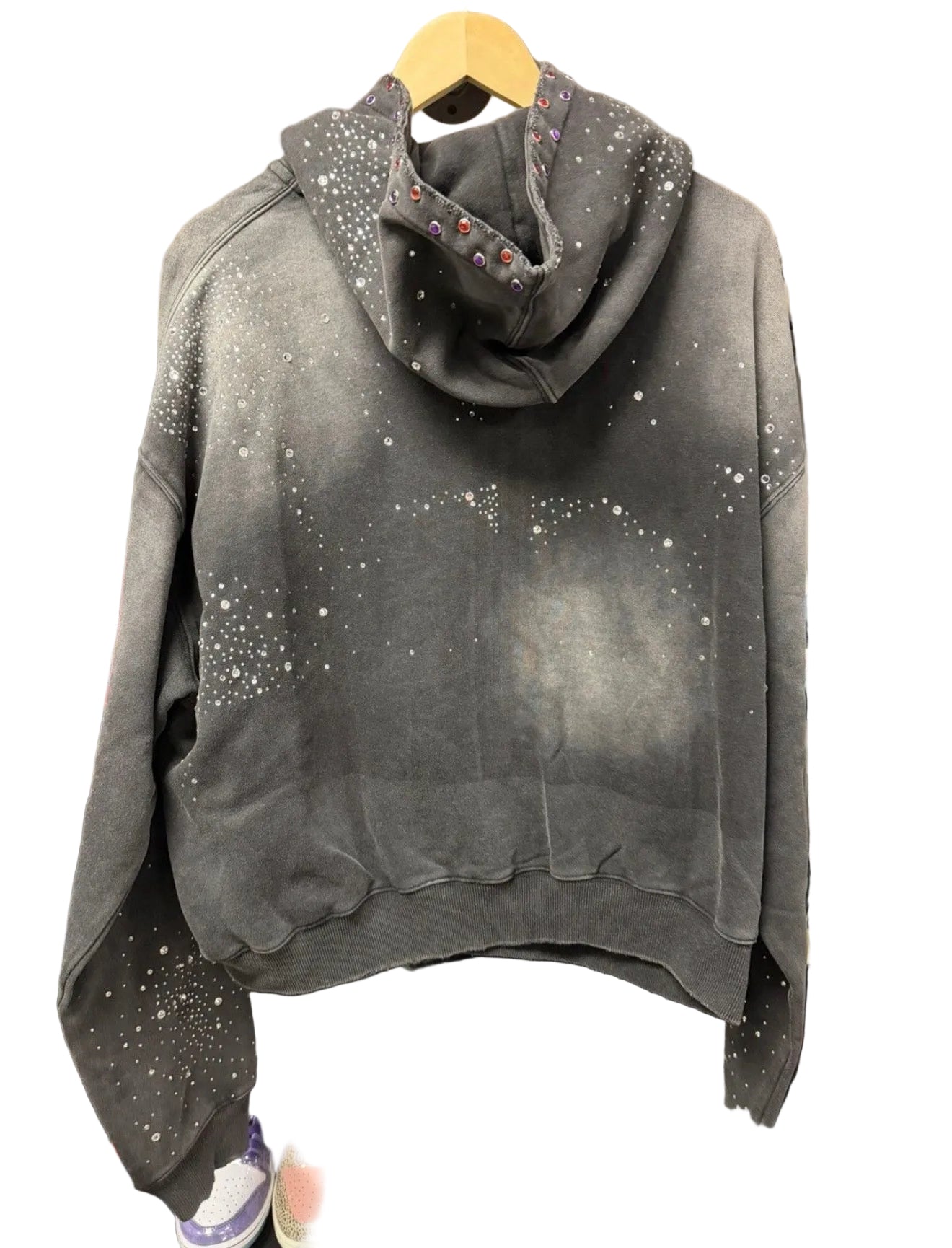 Vale Dreams Pluto Logo New - The Valley Closet