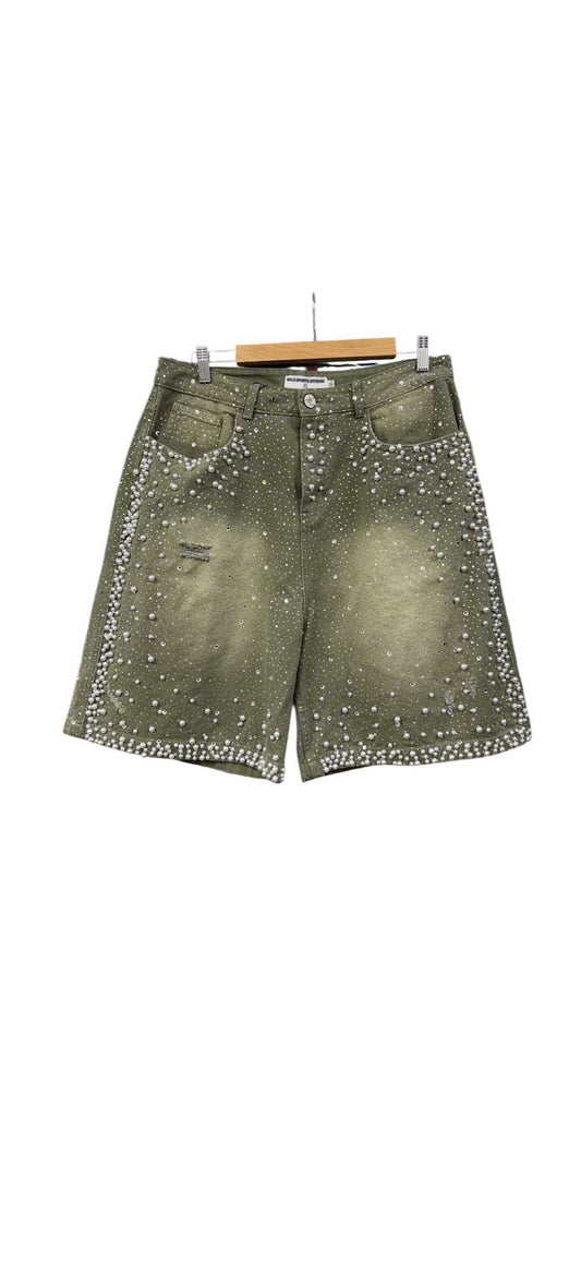 Pre-owned Vale Valley Dreams Rainstorm pearl-studded shorts, size 32, featuring a stylish design and intricate pearl embellishments.